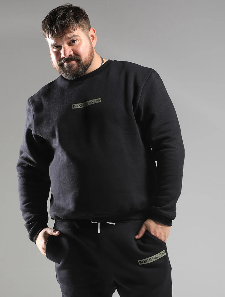 Comfort Fit: Crew Neck - Black - Image 4