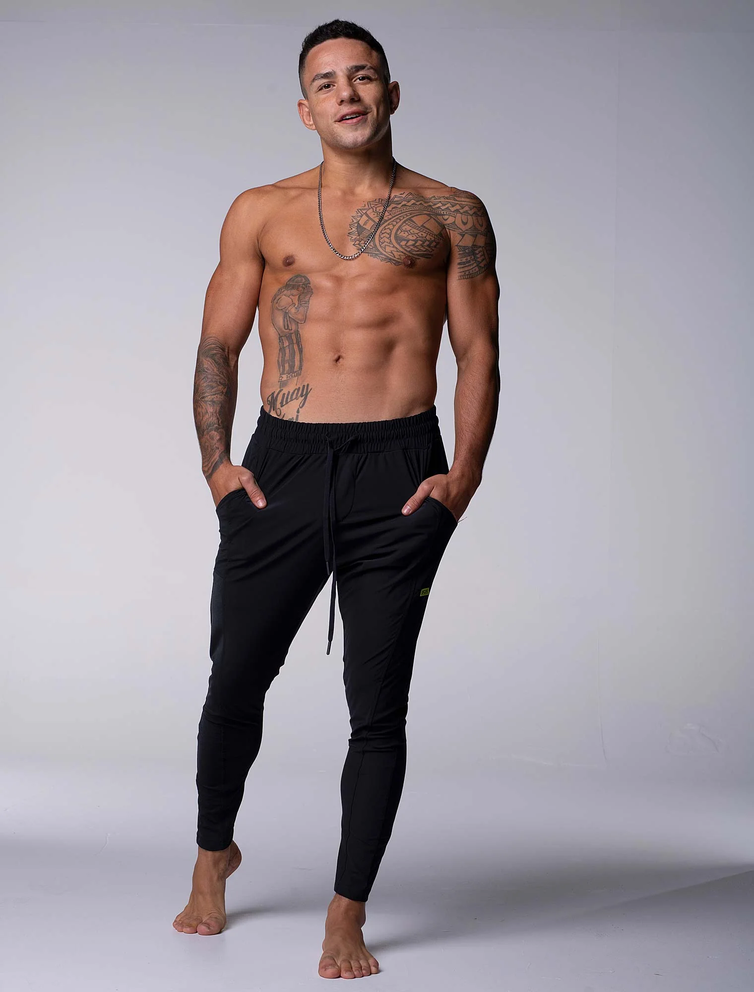 V2 Active Panelled Joggers - Black - Image 4